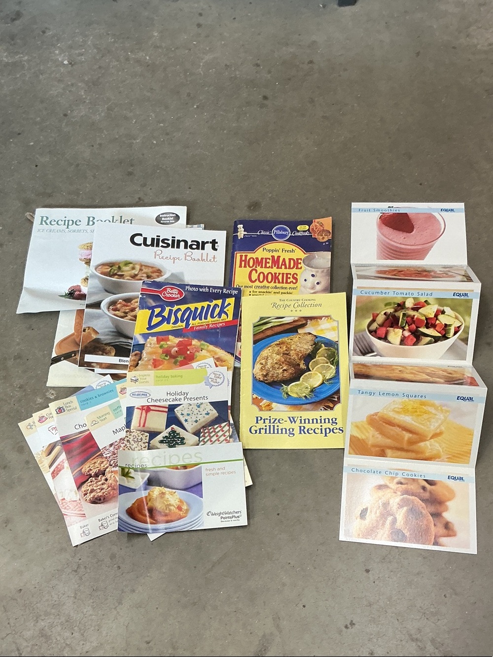 Cuisinart Assorted Recipe Booklets - Yellow, Blue, White, Pink